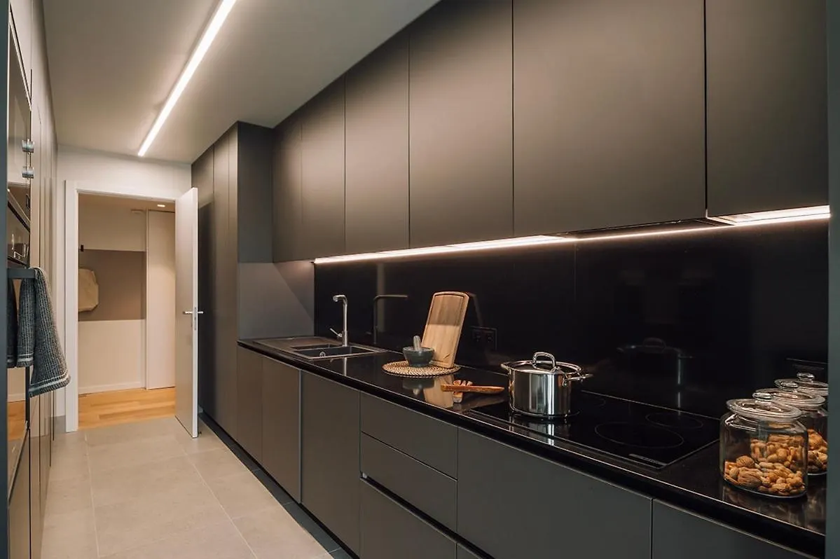 Almeirim - 2 Bedroom And Balcony In Areeiro Lisboa Lägenhet